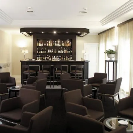 Nh Parco Degli Aragonesi Hotel