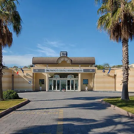 Nh Parco Degli Aragonesi Hotel